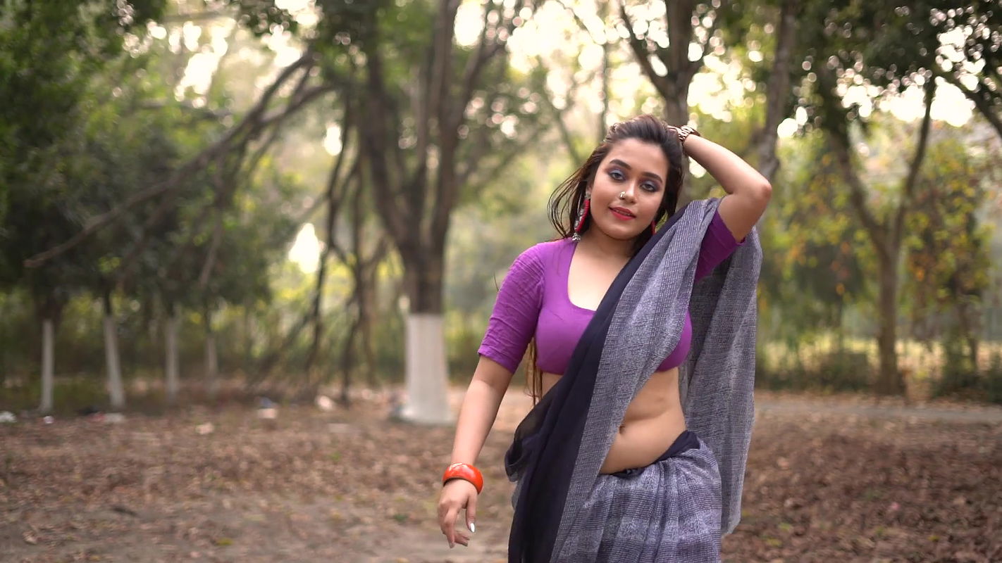 Big boobs model Rimpi photoshoot video – 10