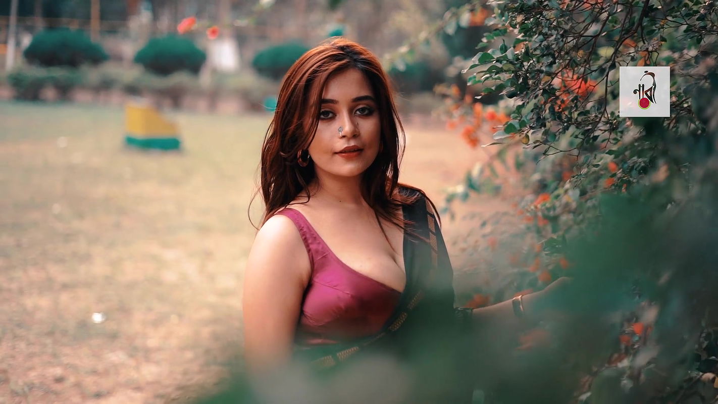 Big boobs model Rimpi photoshoot video – 11