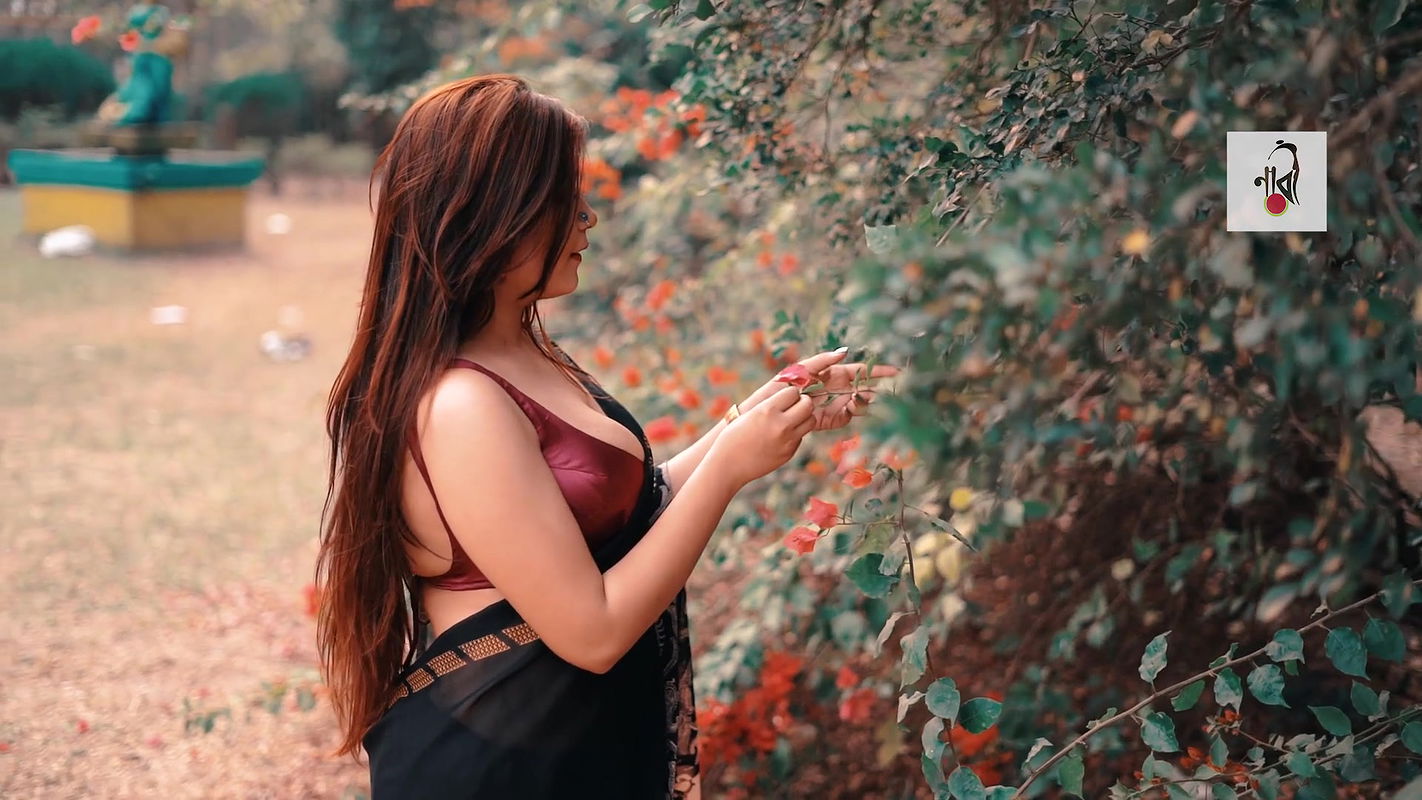 Big boobs model Rimpi photoshoot video – 11