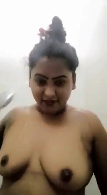Sexy Girl Bathing
