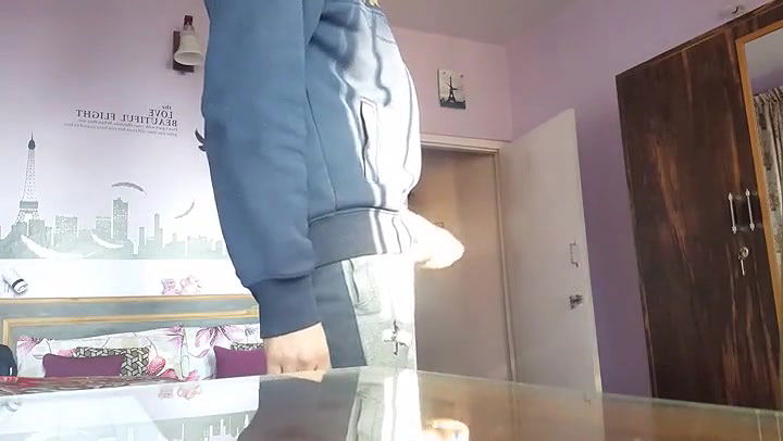 Masturbating infront of maid and she giving smile