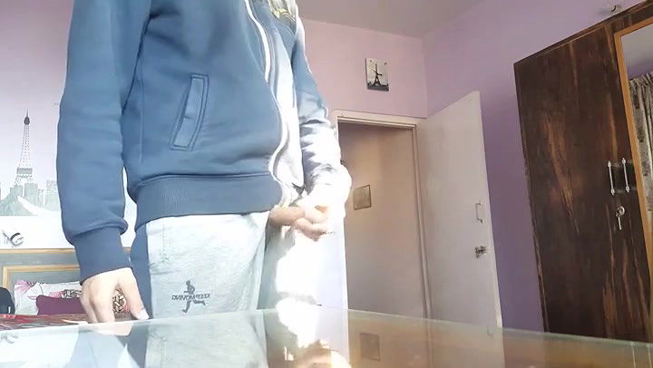 Masturbating infront of maid and she giving smile