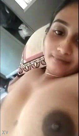 Big Ass Indian Mature Wife Showing Pussy