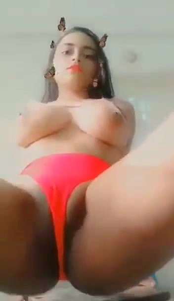 Sexy Girl Showing
