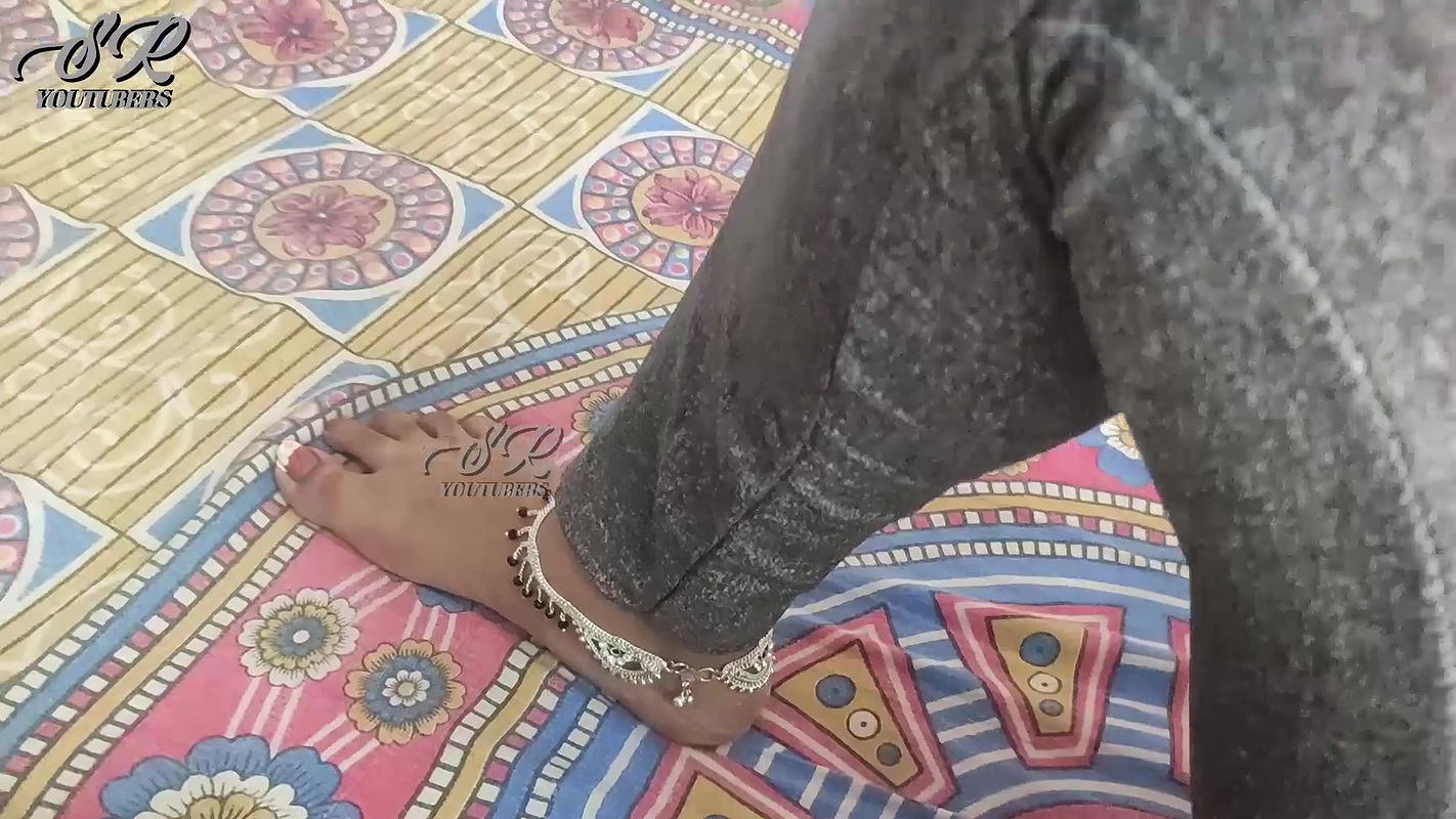 Vaishnavi – Romance Together With Feet