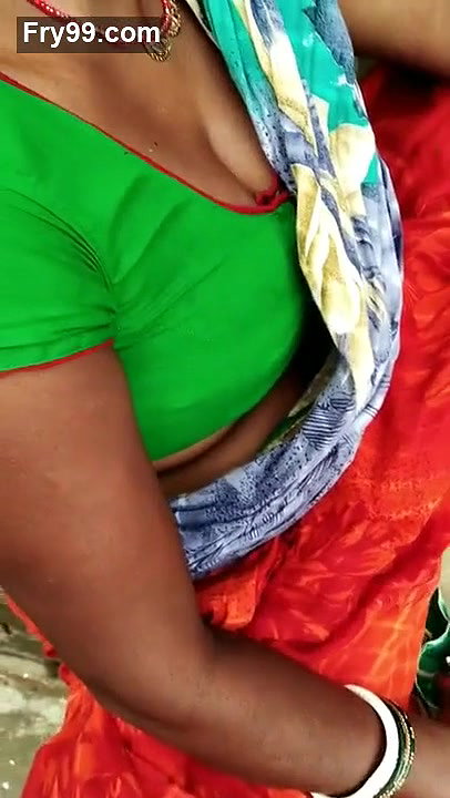 Desi village bhabi big boobs