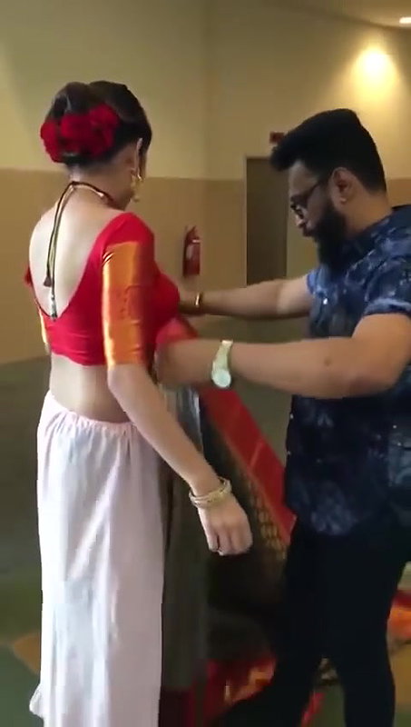 Simple Tips to D a Saree