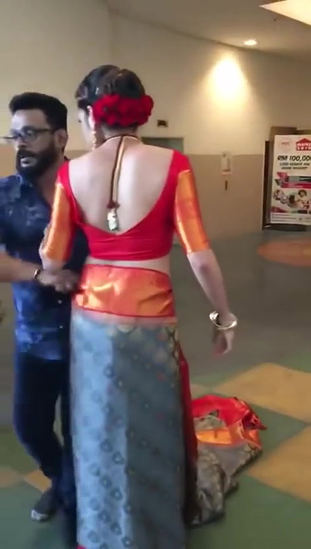 Simple Tips to D a Saree