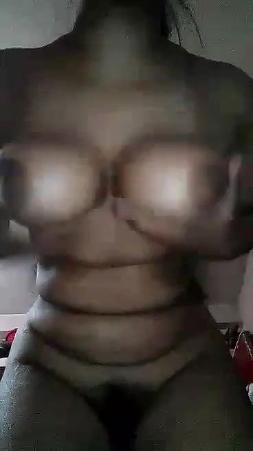 Bangladeshi Bhabhi Shows Her Boobs and Pussy