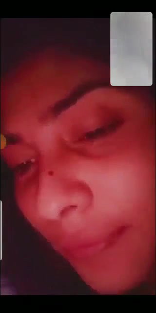 Bangladeshi Beautiful Cute Girl Showing