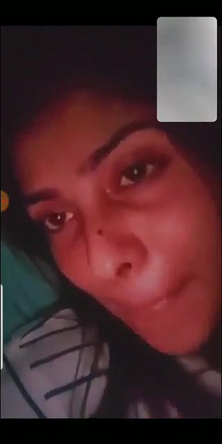 Bangladeshi Beautiful Cute Girl Showing
