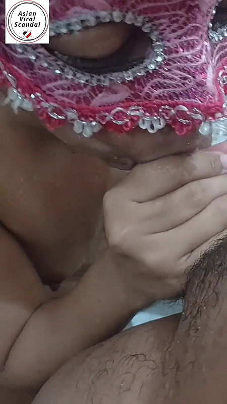 Hot Indonesian Sex. Bathroom sex gone wild