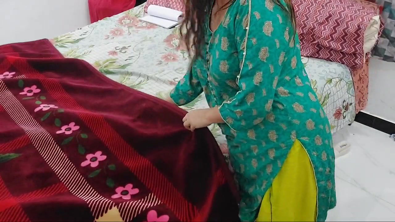 Indian Maid,s Anal Fantasy Comes True With Hindi Audio
