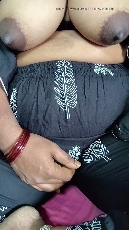 Desi hot sexy bhabhi pussy fingering home alone masturbating