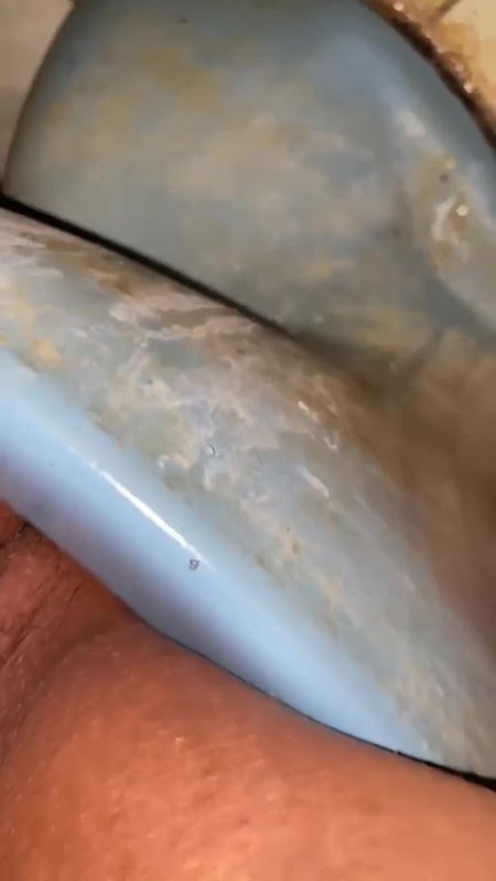 Girl Big Tits Masturbate Pussy alone mo room