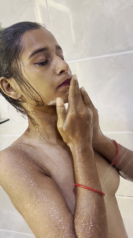 husband wife after marriige taking a bath