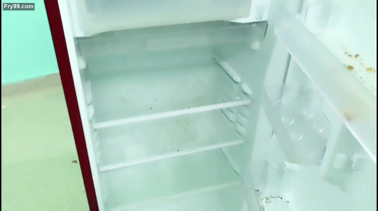 Indian Aunty Rupa Hottest Ass & Hip Show Fridge Cleaning Vlog