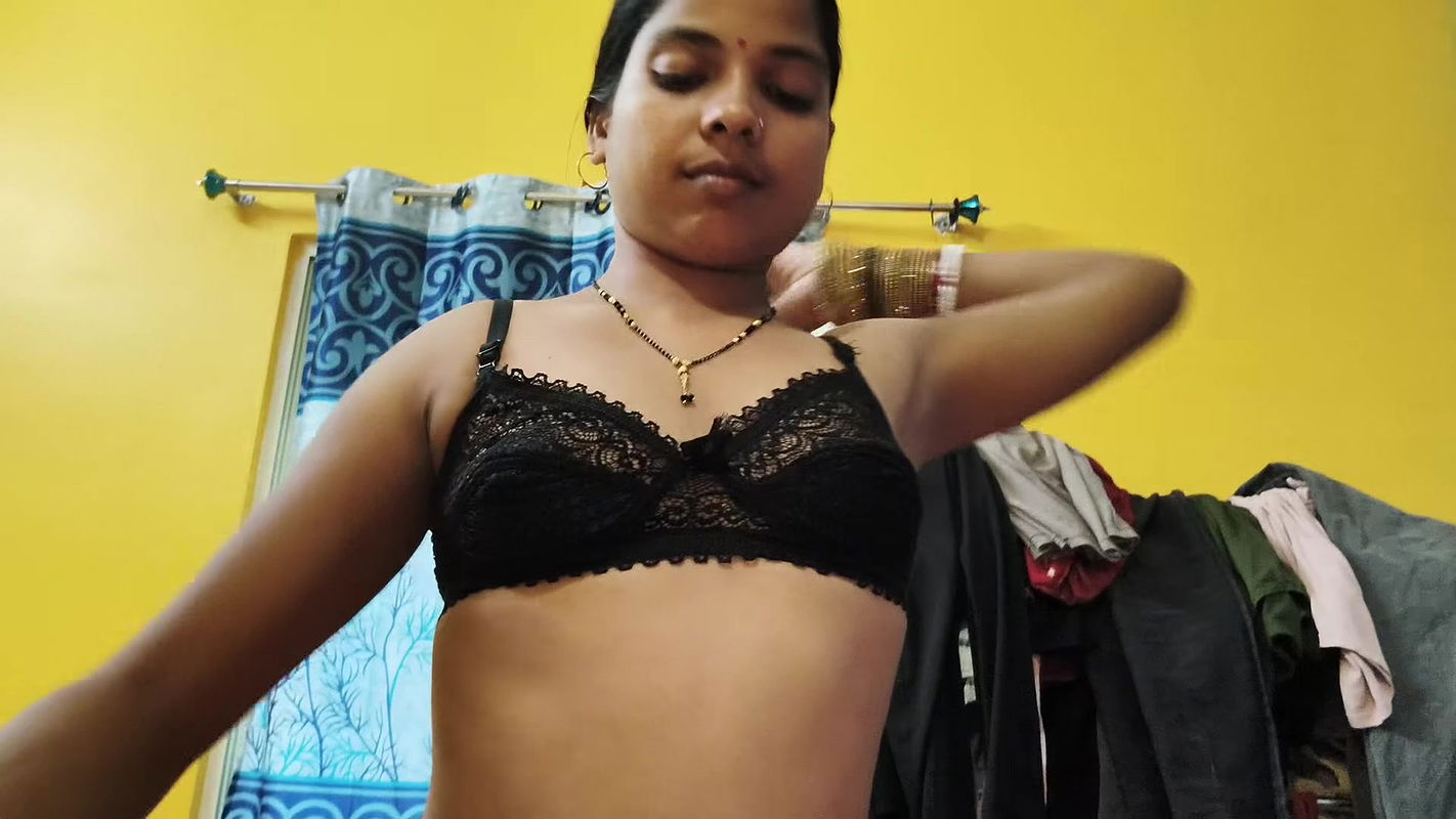 Hot girlfriend ke sath my  bedroom Fuck in Indian