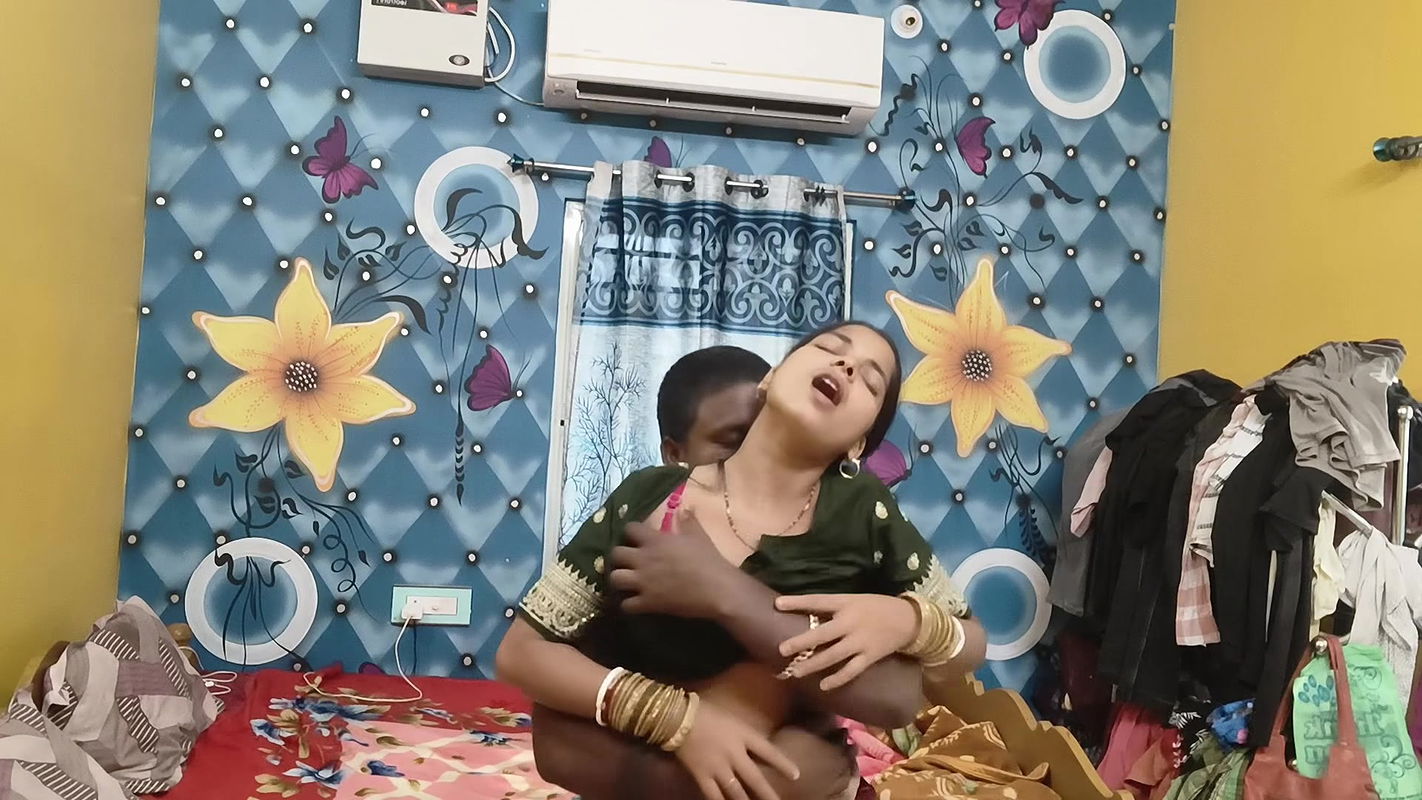 Indian hot couple newly married first night Fucking in hindi sex video