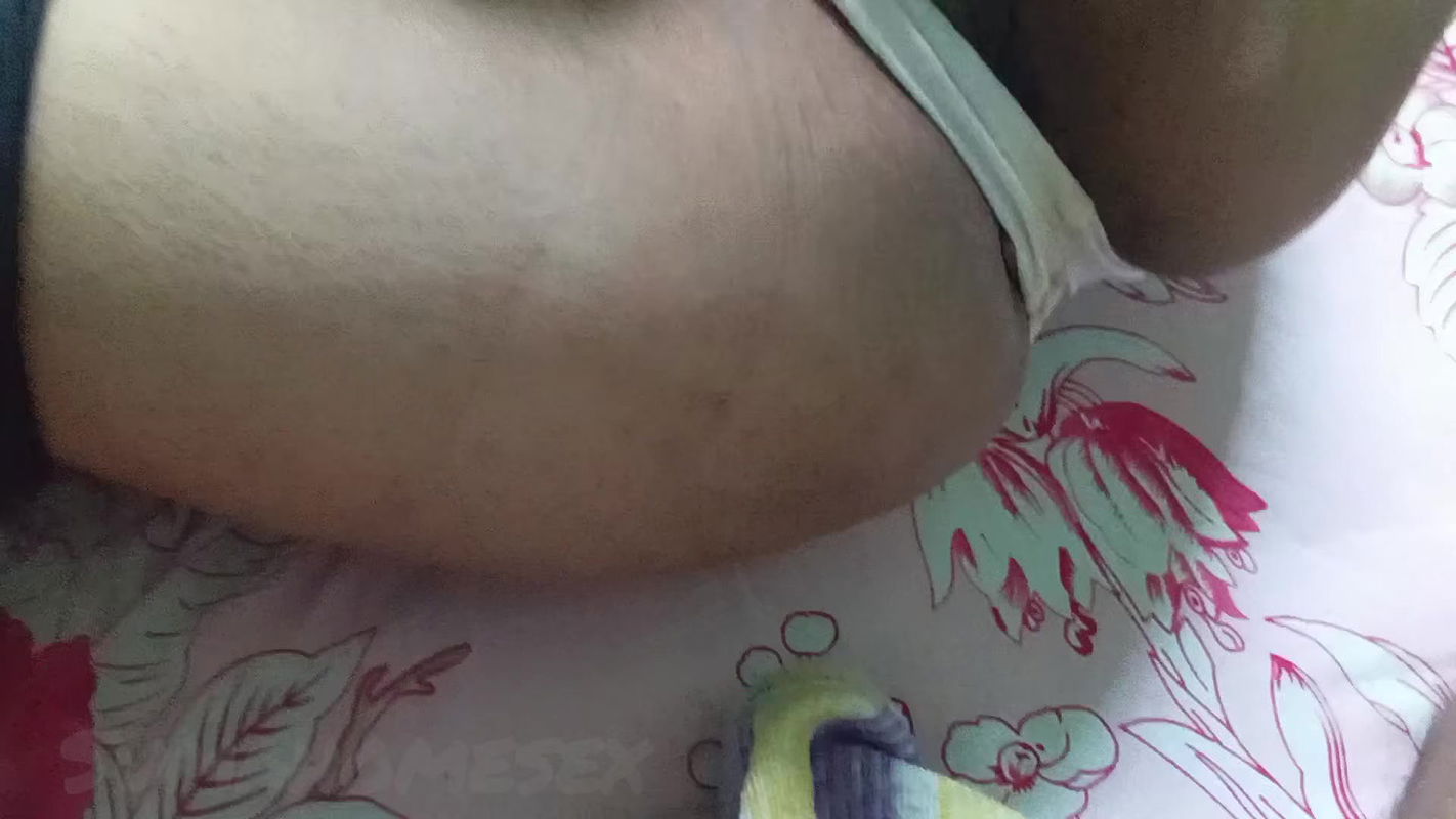 Bengali Bhabhiu2019s Afternoon show her pussy amd ass