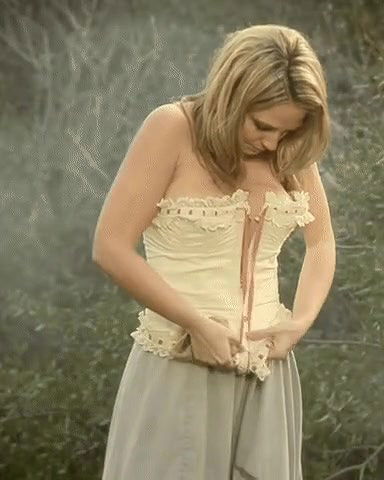 Heather Montanez in The Dead and the Damned