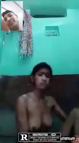 Desi Village teen bathing in vc