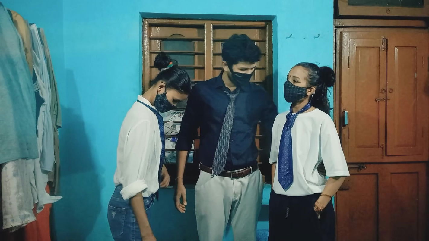 Real School Friends Preeti and Ishu Fuck with Boyfriend BBC XXX video, Desi Indian School Friends sex video, Xxxx Hindi Audio