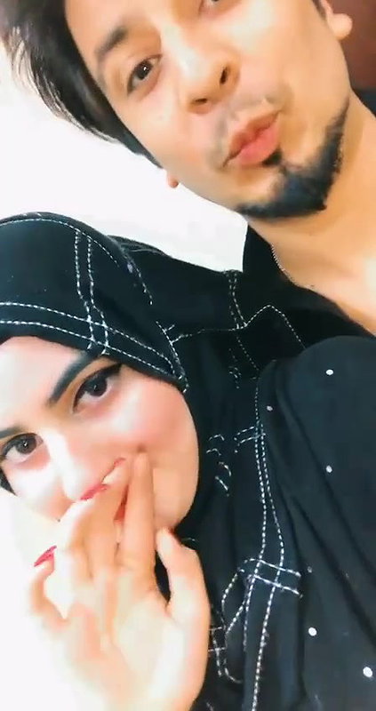 Desi cute girl enjoy