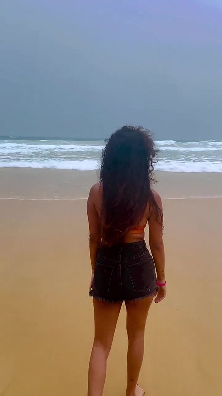 Priya Prakash Varrier Ass cheek in Red bra