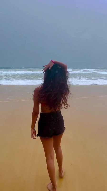 Priya Prakash Varrier Ass cheek in Red bra