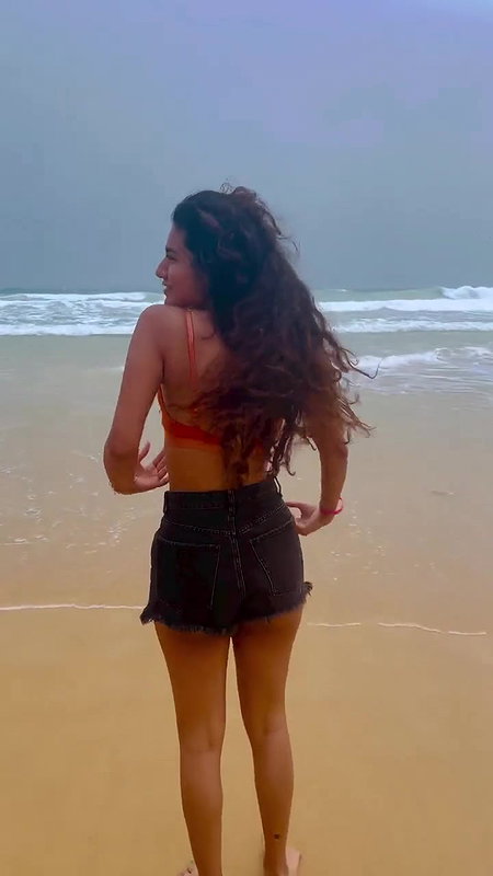 Priya Prakash Varrier Ass cheek in Red bra
