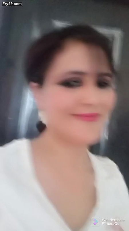 Super Hot Indian Girl Shows Her Boobs and pussy