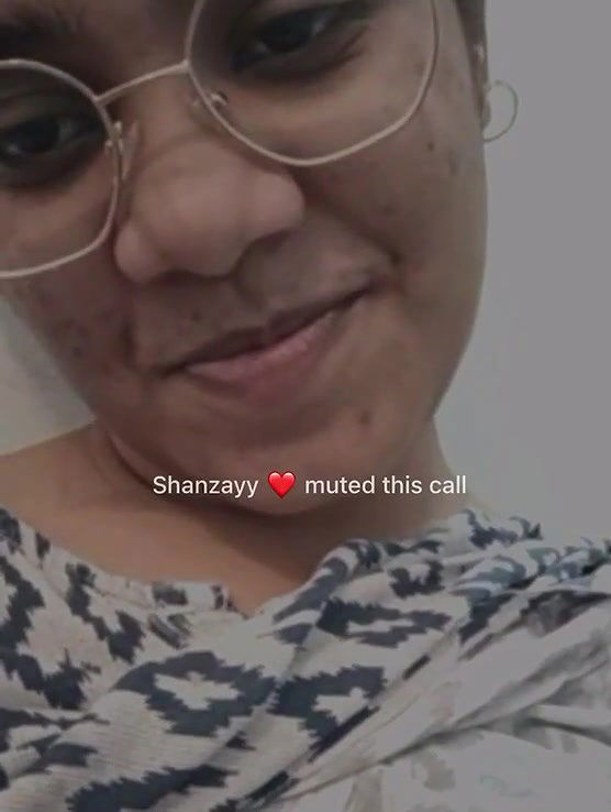 Sexy Desi girl Shows her Boobs and pussy