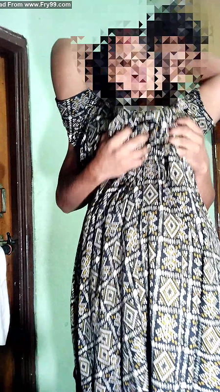 Sexy Bhabi using vibrator with young dever…hot bhabi ki doodh.