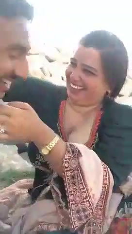 Paki cheater bhabhi with lover