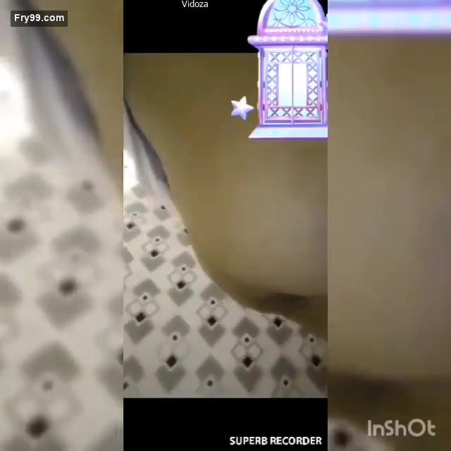 Desi Girl Showing Boob And Pussy On VideoCall