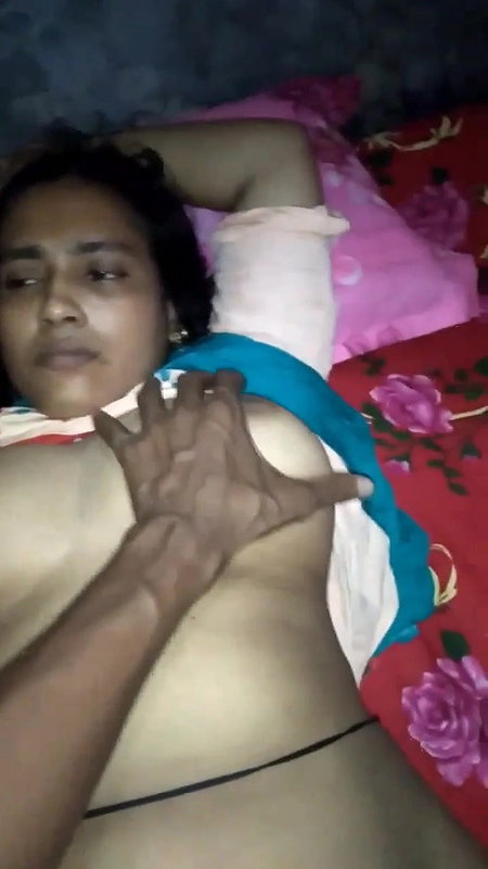 Beautiful Married Bhabi Fuking At Night Full Clip