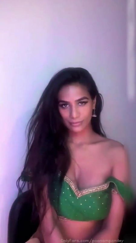 Poonam Pandey Nude Diwali Live