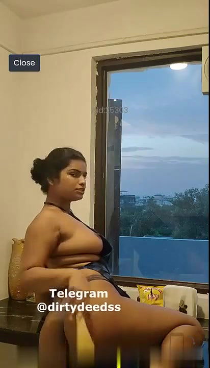 Nidhi Goel Showing Boobs in Kitchen