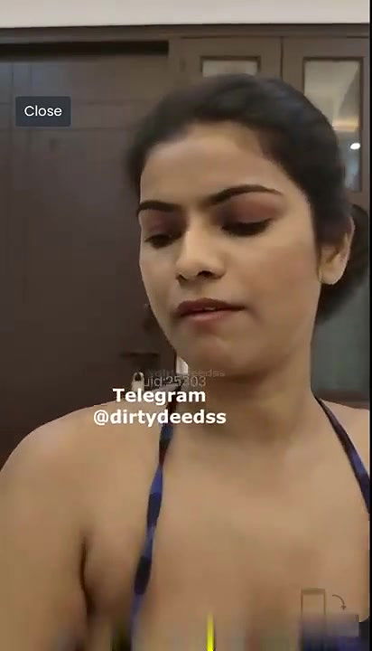 Nidhi Goel Showing Boobs in Kitchen