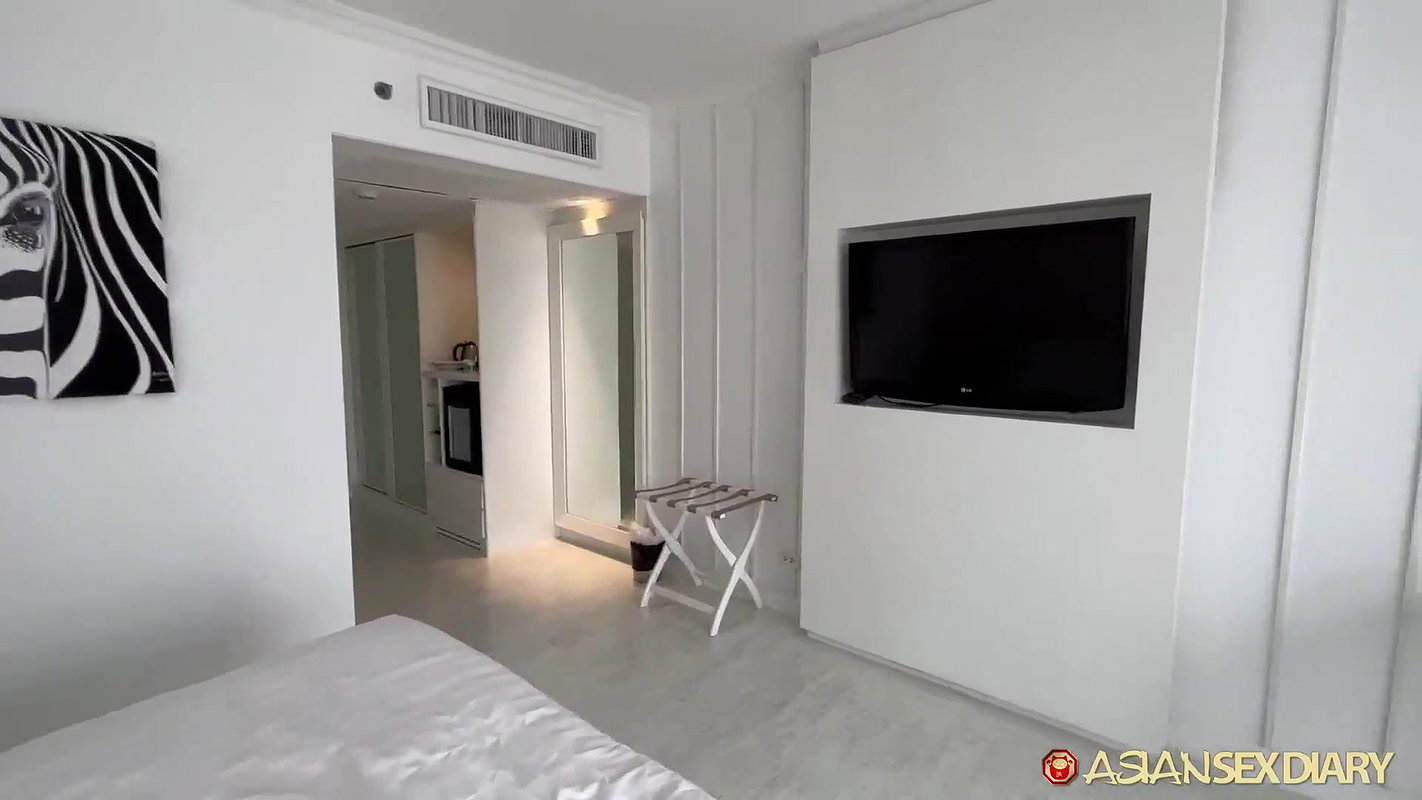 AsianSexDiary Cute Pinay Pussy Stuffed By Foreign Cock