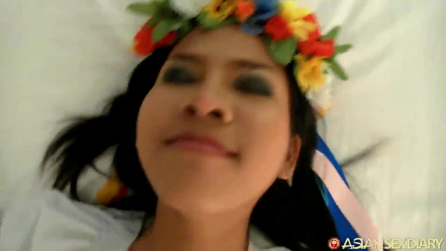 Asian Sex Diary – Pretty Filipina takes big white cock up her ass