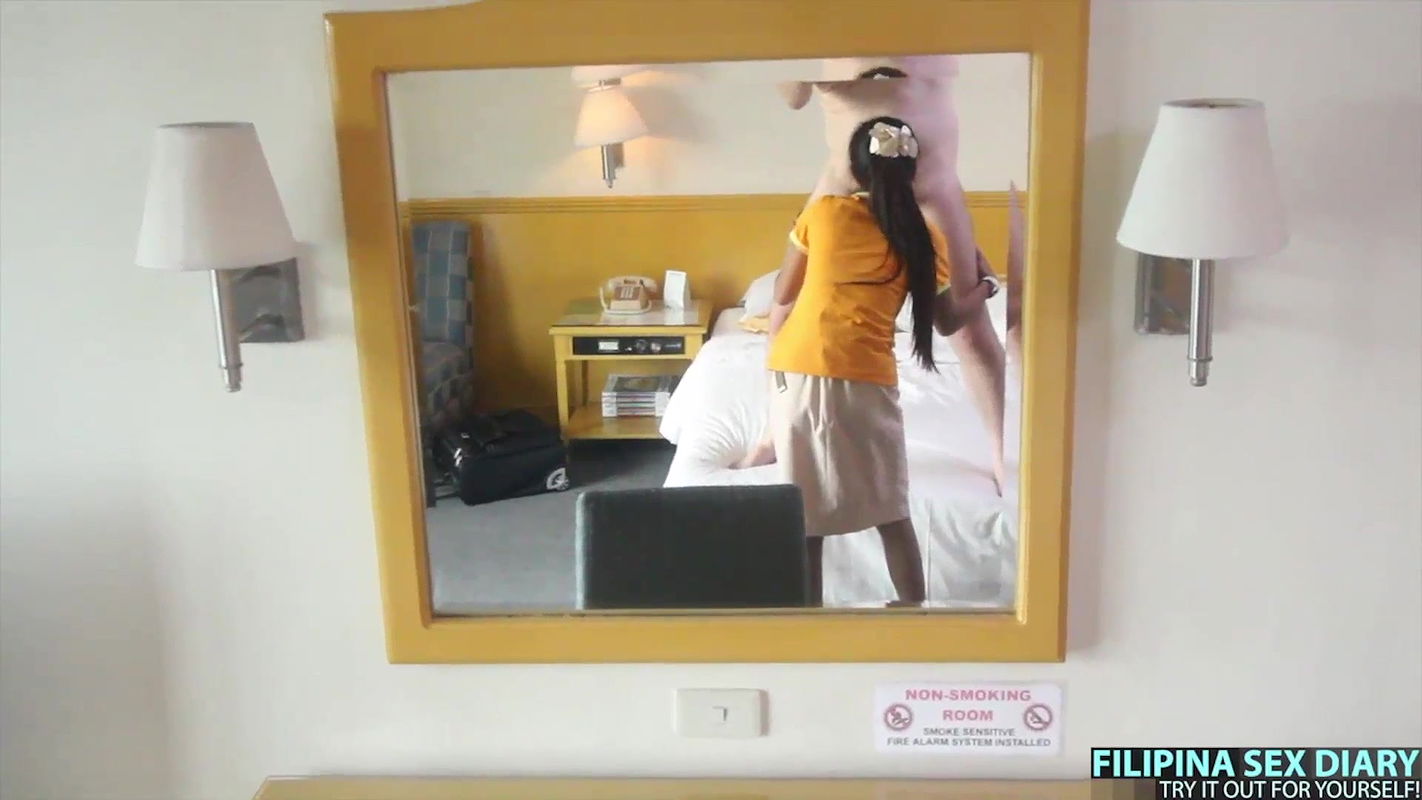 Filipina pinay gets fucked by white whore monger