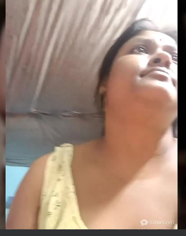 Hotty-rosni stripchat ticket show