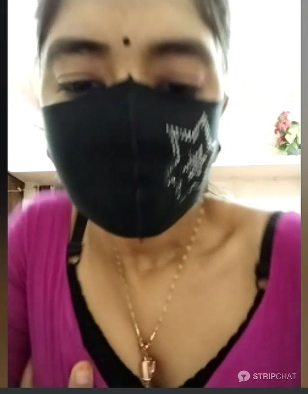 Puja-Rane-stripchat-ticket-show