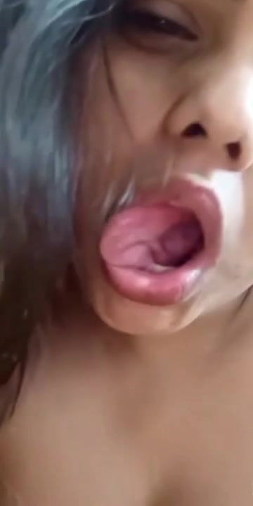 blue-berry07-stripchat-ticket-show