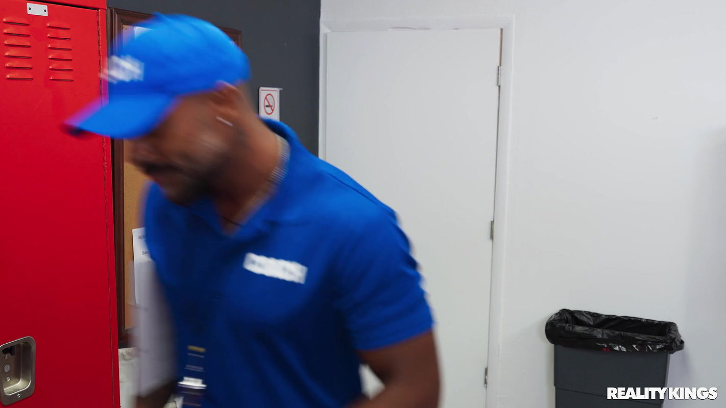 Crazy College GFs with Evelin Stone in Nerdy College Girl Fucks The Football Coach