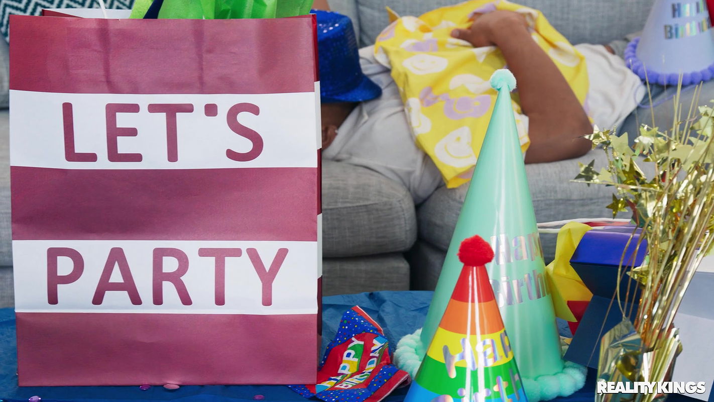 Crazy College GFs with Kira Noir & Lily Lou in Naughty After Party