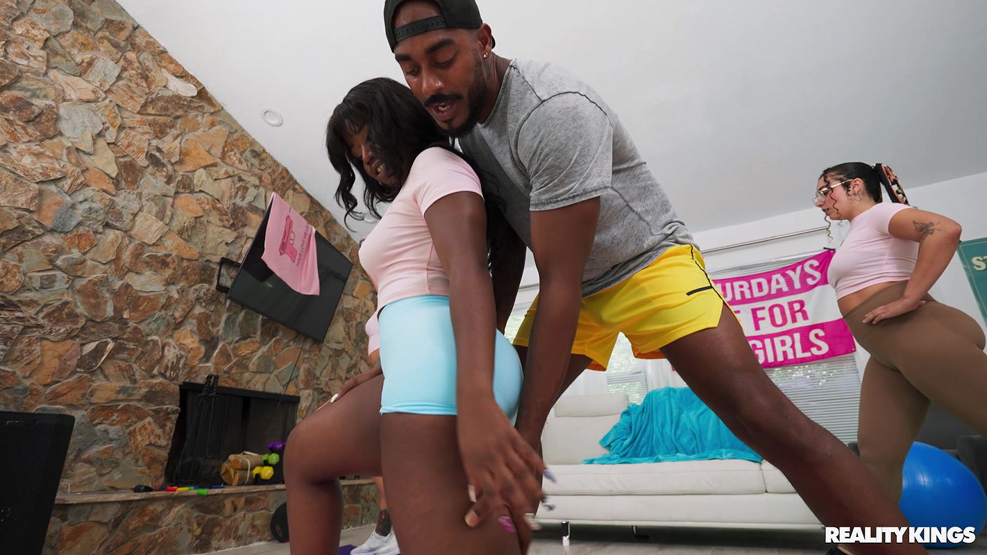 Crazy College GFs with May Hashira in Sexy Workout With Sorority Girls