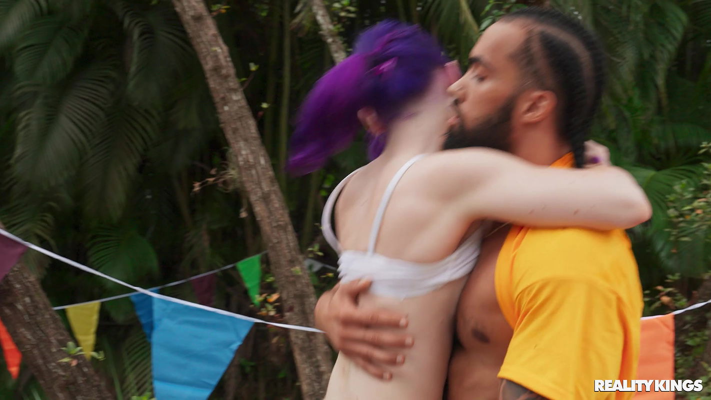 Crazy College GFs with Spiraling Spirit in Sporty Shorty Loves To Fuck